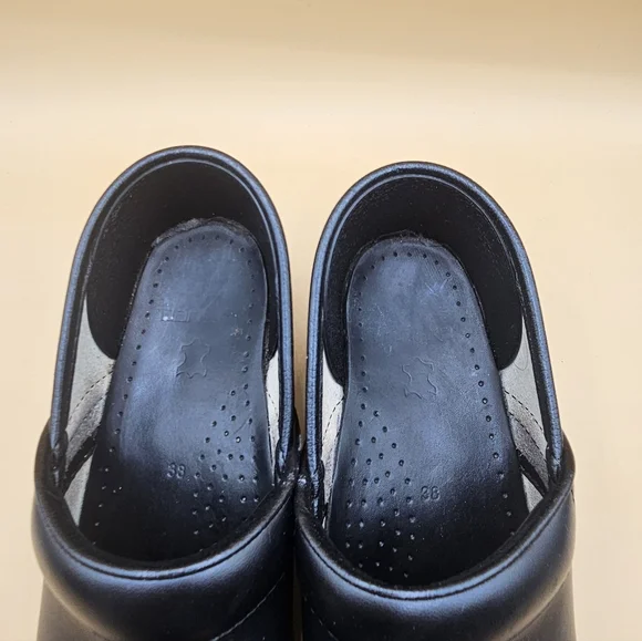 Dansko Professional Black Patent Leather Clogs Womens EU 38 US 7.5-8 Nurse Shoes - Picture 10 of 12